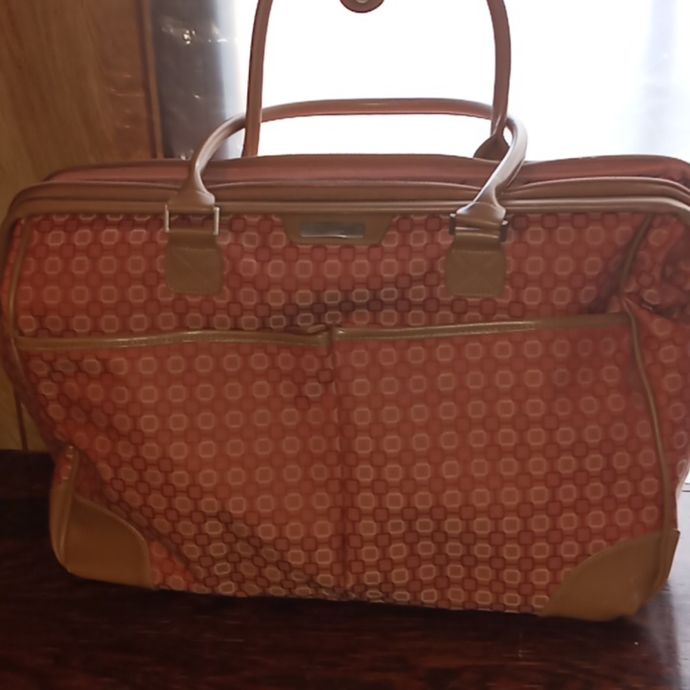 Nine West luggage piece lots of compartments Barely Used